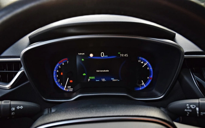 Toyota Corolla cena 83700 przebieg: 38800, rok produkcji 2019 z Sochaczew małe 704